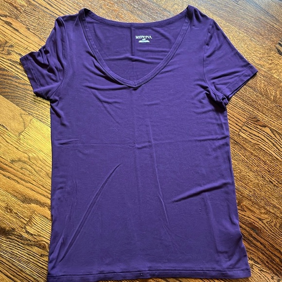 Merona Women’s Small Purple Satiny Cap Sleeve Shirt - Picture 1 of 2